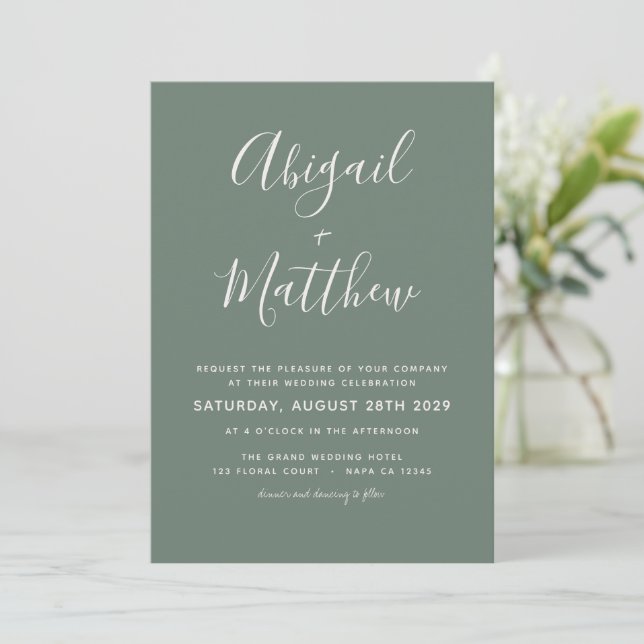 Sage Green Modernes Minimalistisches Foto Hochzeit Einladung (Stehend Vorderseite)