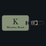 Sage Green Monogram Adventure erwartet Geschenke G Gepäckanhänger<br><div class="desc">Mit Monogramm Initialtexte mit dem benutzerdefinierten Text "Adventure Awaits" und auch persönliche Daten wie Name,  Adresse,  Telefonnummer und E-Mail,  die Sie alle bearbeiten können. Sie können die Farbe ändern,  wenn Sie es wünschen.</div>