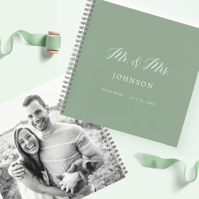 Sage Green Mr. & Mrs. Foto Wedding Guest Book Notizbuch (Von Creator hochgeladen)