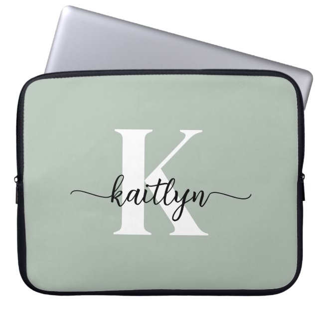 Sage Green Script Monogram Laptopschutzhülle (Vorderseite)