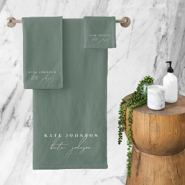 Sage Green Signature Script Monogram Badhandtuch Set