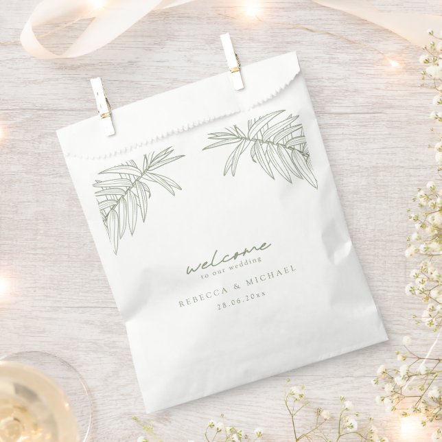 Sage Green Simple Botanical Wedding Geschenktütchen (Ausgeschnitten)