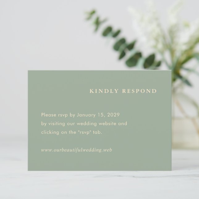 Sage Green Simple Modern Wedding RSVP Karte (Stehend Vorderseite)