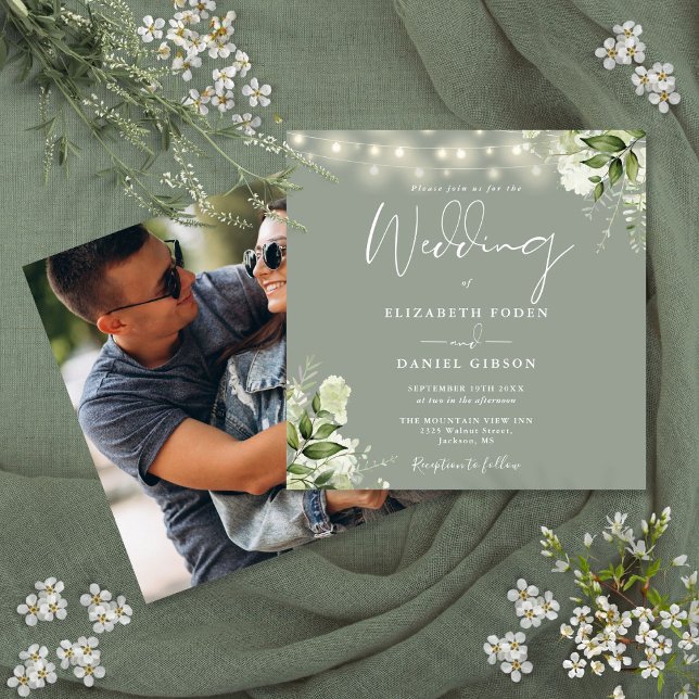 Sage Green String Lights Floral Foto Hochzeit Einladung (Sage Green String Lights Floral Photo Wedding Invitation)