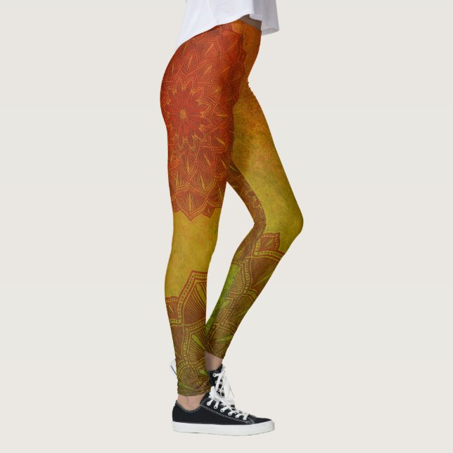 Sage Green und Rusty Red Mandala Leggings (Rechts)