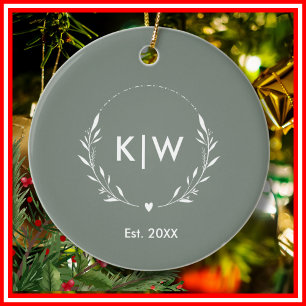 Sage Green und White   Monogram für moderne Initia Keramik Ornament