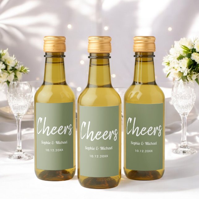 Sage Green Wedding Cheers Minimal Weinetikett (Von Creator hochgeladen)