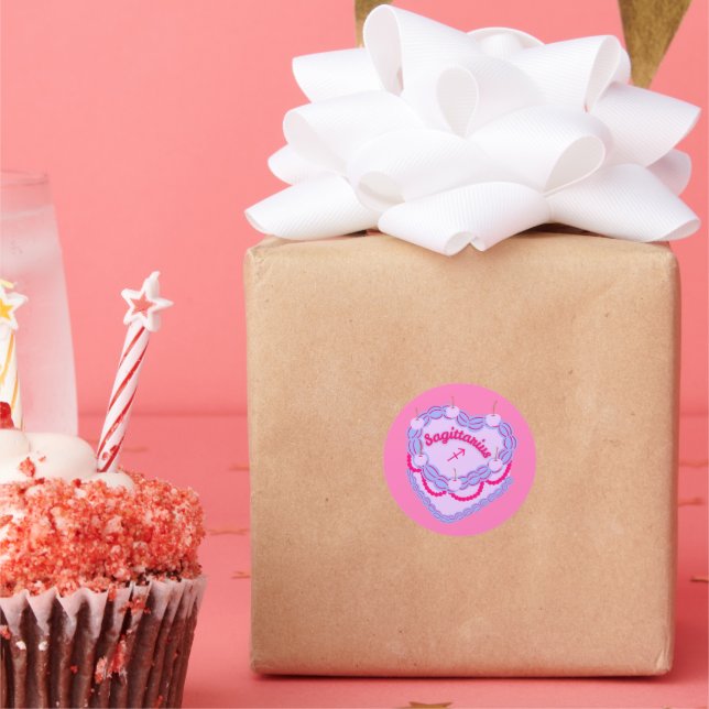 Sagittarius Zodiac Pastel Heart Birthday Cake Runder Aufkleber (Party)