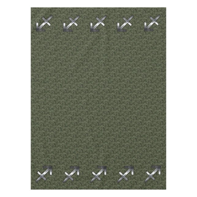 Sagittarius Zodiac Sign auf Woodland Camouflage Tischdecke (Vorderseite)