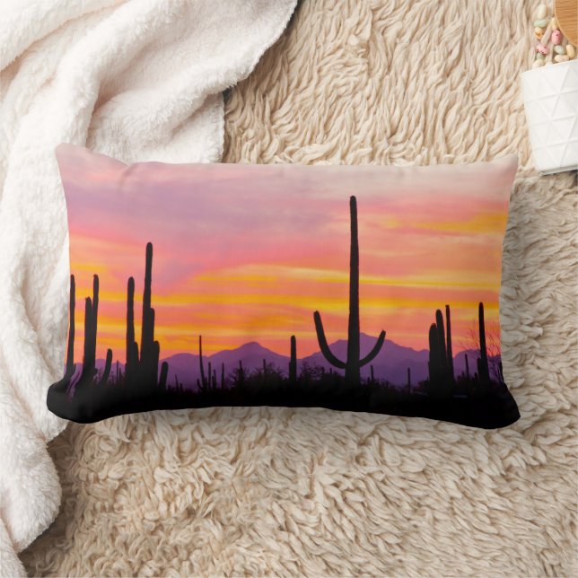 Saguaro Cactus Forest at Sunset Lendenkissen (Decke)