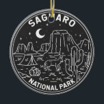 Saguaro Nationalpark Arizona Vintag Monoline Keramik Ornament<br><div class="desc">Saguaro Vektorgrafik Design. Der Park ist nach dem großen Saguaro-Kakteen benannt, das in seiner Wüstenlandschaft beheimatet ist.</div>