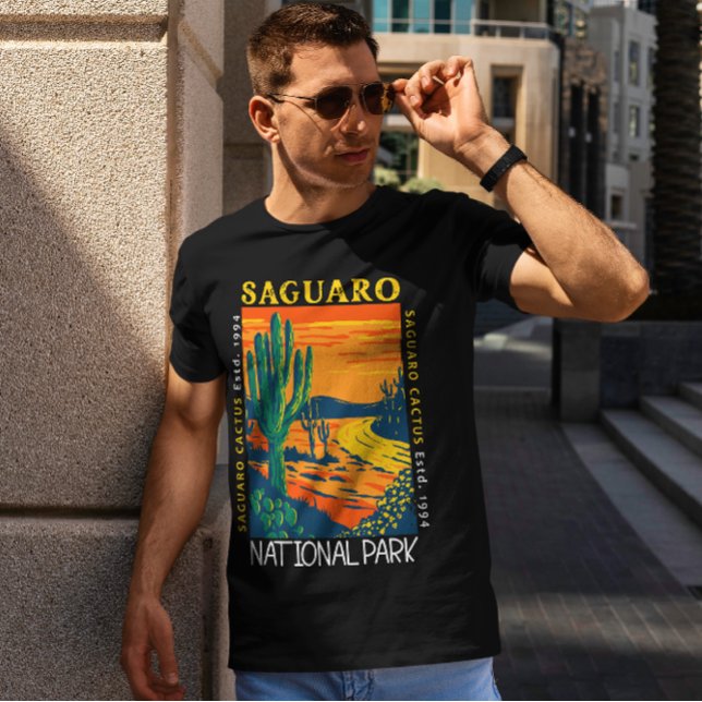 Saguaro Nationalpark Arizona Vintag stört T-Shirt (Von Creator hochgeladen)