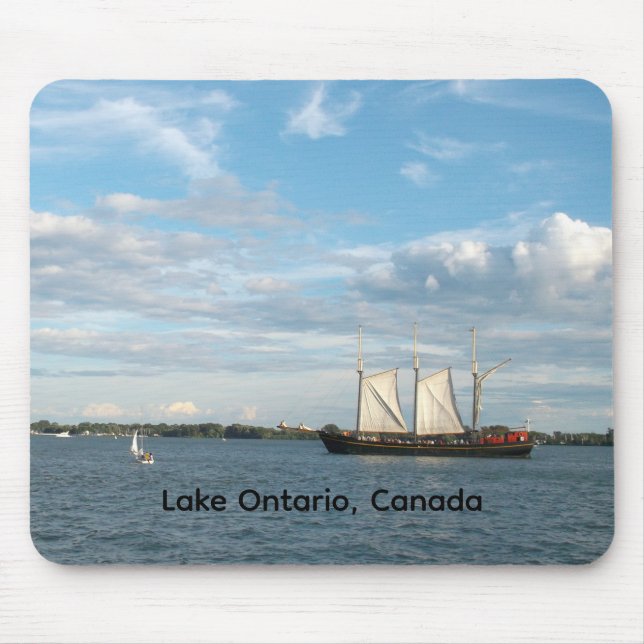 Sailing on Lake Ontario Mouse Pad Mousepad (Vorne)