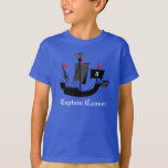 Sailor Pirate Boys Birthday T Shirt Blue<br><div class="desc">Ein besonderes Shirt für den Geburtstagsjungen oder alle Kinder, die Piraten und Piratenschiffe Lieben. Silhouette eines großen Schiffes mit individualisierbarem Alter und Namen. Klicken Sie auf Anpassen, um die Textfarbe, den Stil usw. zu ändern. Wählen Sie Ihre Shirt-Farbe. Weißer Text, der hier für farbiges Shirt verwendet wird. (wenn Sie ein...</div>