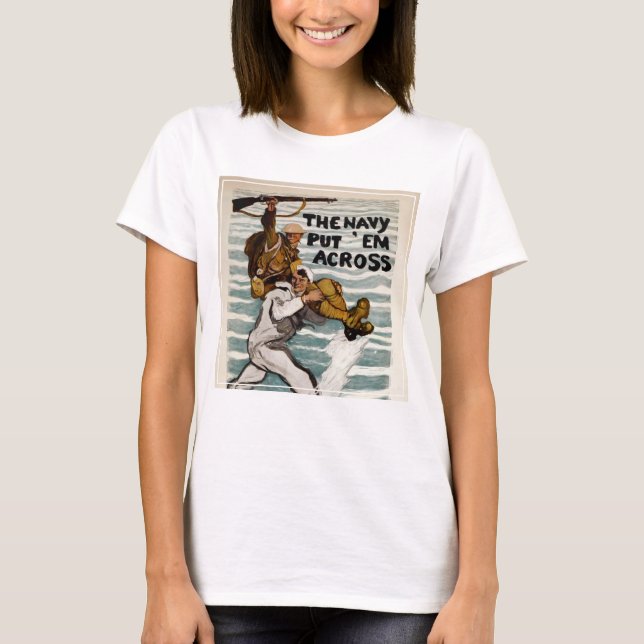 Sailor Wading, als er einen Soldaten auf Schulter  T-Shirt (Vorderseite)