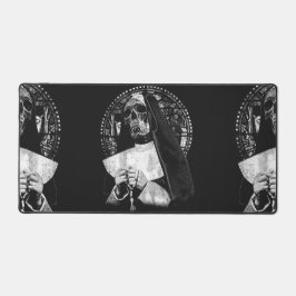 Saint of the Forsaken - Occult Streetwear Design Schreibtischunterlage