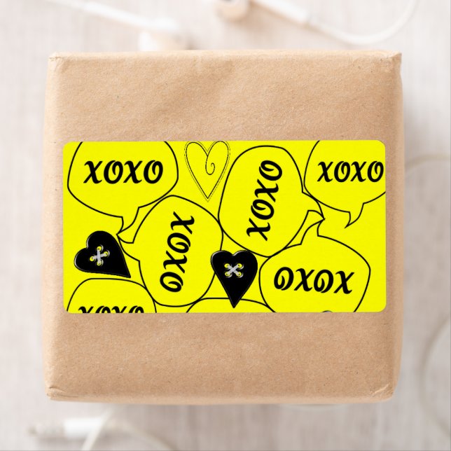 Saint Valentin Étiquette Jaune Xoxo (En situation)