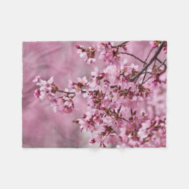 Sakura Cherry blüht pastellrosa Schichten Fleecedecke