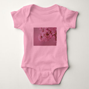 Sakura Kirschblüten Blasse rosa Reflexionen Baby Strampler