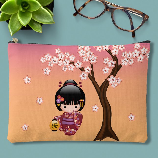 Sakura Kokeshi Doll - Geisha Girl on Peach Zubehörtasche (Von Creator hochgeladen)
