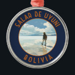 Salar de Uyuni Bolivien Retro Distressed Circle Ornament Aus Metall<br><div class="desc">Salar de Uyuni im Stil der Vektorkunst. Salar de Uyuni,  inmitten der Anden im Südwesten Boliviens,  ist die größte Salzwohnung der Welt.</div>
