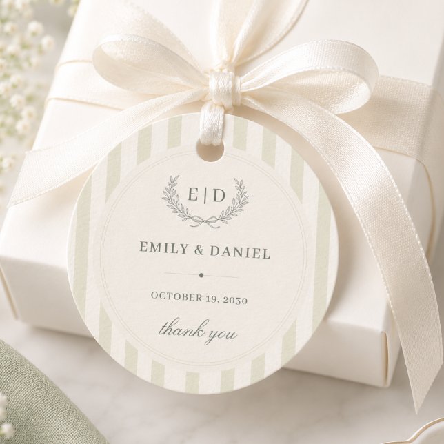 Salbeigrün gestreifte Monogramm-Hochzeit  Geschenkanhänger (Von Creator hochgeladen)