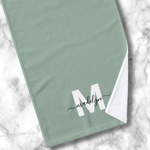 Salbeigrün Schriftname Monogramm Handtuch