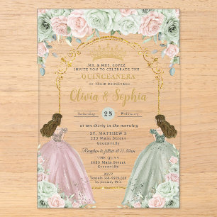Salbeigrüne Blush-Blumen-Zwillinge Gold Quinceañer Acryleinladungen