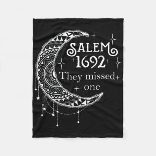 Salem 1692 sie vermissten eins - Salem Hexe 1692 H Fleecedecke