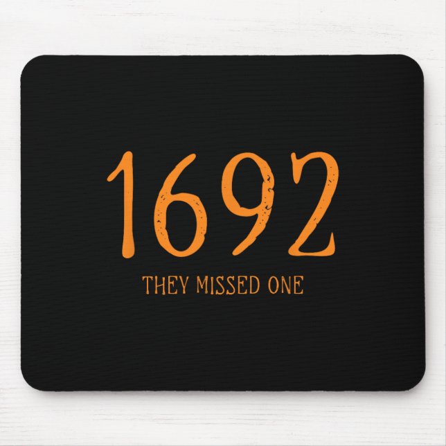 Salem 1692 vermissten sie ein sonniges Halloween H Mousepad (Vorne)
