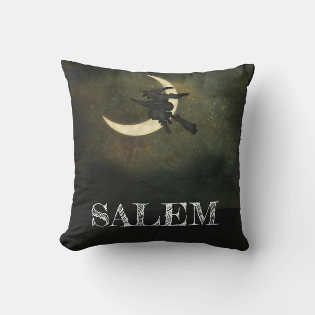 Salem-Massachusetts-Hexe über MondHalloween Kissen (Vorderseite)