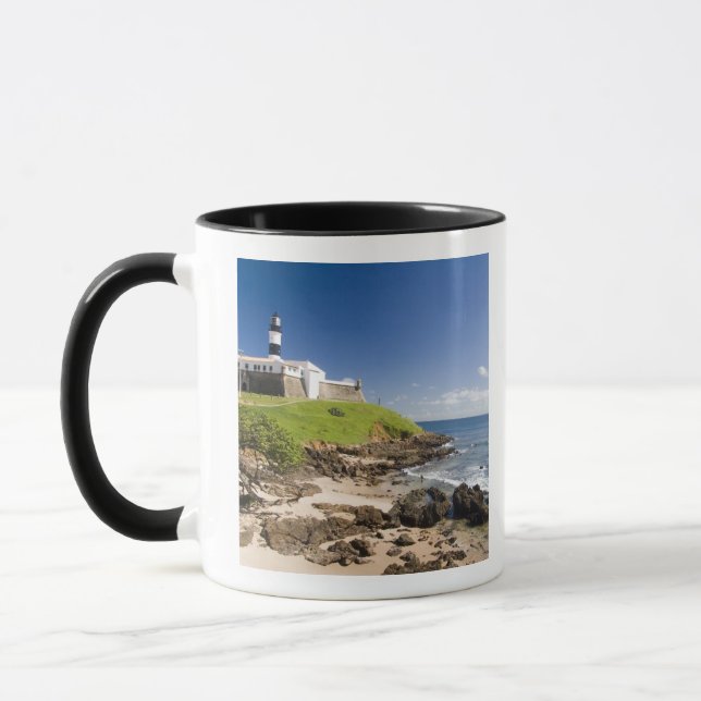 Salvador, Brasilien. Porto da Barra und Tasse (Links)