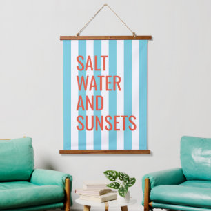 Salzwasser und Sonnenuntergänge Blauer Cabana Stre Wandteppich Mit Holzrahmen