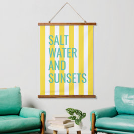 Salzwasser und Sonnenuntergänge Gelber Cabana-Stre Wandteppich Mit Holzrahmen
