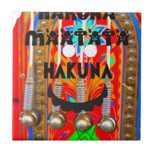 Samba-Karneval Farben Hakuna Matata Schmuck.png Fliese