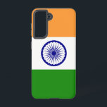 Samsung Galaxy S21 Fallflagge von Indien Samsung Galaxy Hülle<br><div class="desc">Fügen Sie Ihrer Samsung Galaxy S21 eine Touch indischen Stolzes hinzu, mit unserem exklusiven Cover mit der indischen Flagge! Dieses Stück wurde mit viel Liebe zum Detail gestaltet und feiert das indische Erbe und den kulturellen Reichtum. Das Design zeigt stolz das ikonische Dreifarbenmuster von Safran, Weiß und Grün, wobei der...</div>