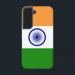 Samsung Galaxy S22 Fallflagge von Indien Samsung Galaxy Hülle<br><div class="desc">Mit unserem exklusiven Cover unter der Flagge Indiens können Sie Ihre Samsung Galaxy S22 mit indischem Stolz genießen! Dieses Stück wurde mit viel Liebe zum Detail gestaltet und feiert das indische Erbe und den kulturellen Reichtum. Das Design zeigt stolz das ikonische Dreifarbenmuster von Safran, Weiß und Grün, wobei der Ashoka...</div>