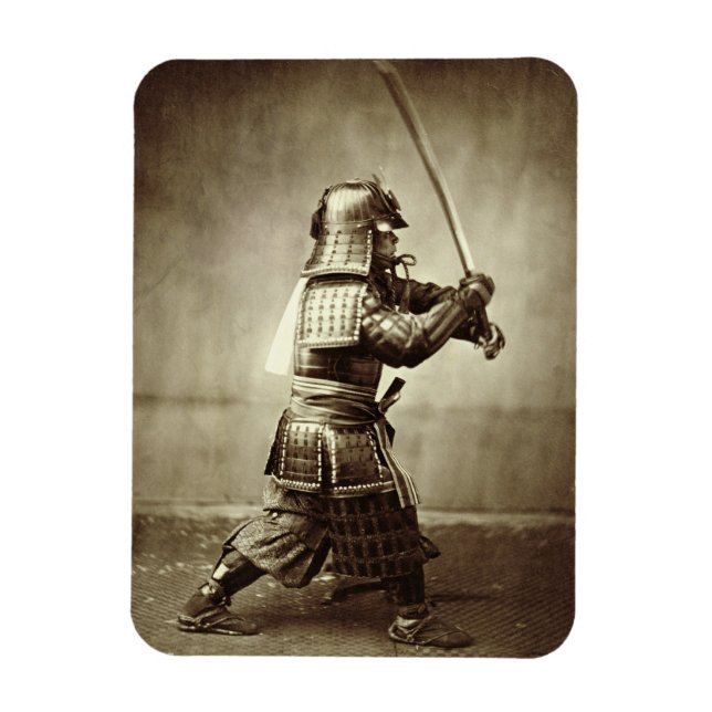 Samurai mit erhöhtem Schwert, c.1860 (Albumen-Druc Magnet (Vertikal)