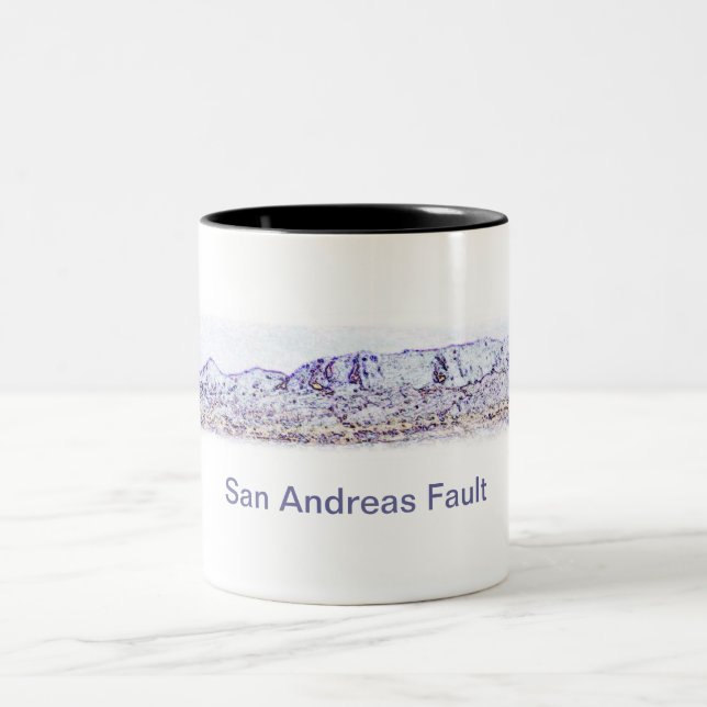 San Andreas bemängeln nahe Bombay-Strand Zweifarbige Tasse (Mittel)