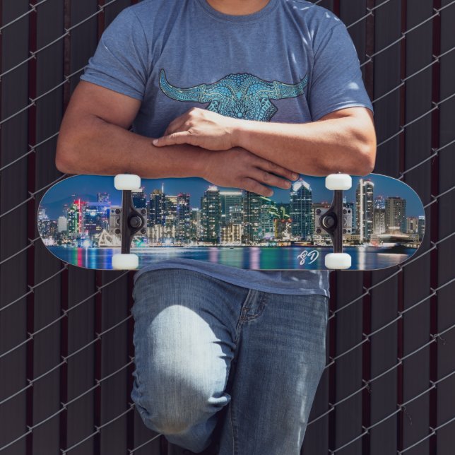 San Diego Skyline Mit Monogramm Skateboard (Außenbereich 3)