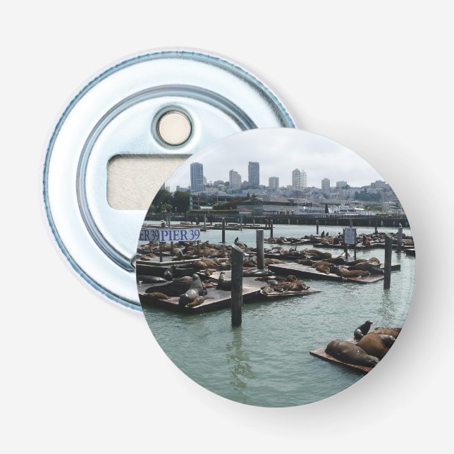 San Francisco und Pier 39 Sea Lions City Skyline Flaschenöffner (Vorderseite)