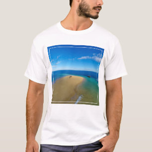 Sand-Bar und Ibos-Insel des Dhow- , Mosambik T-Shirt