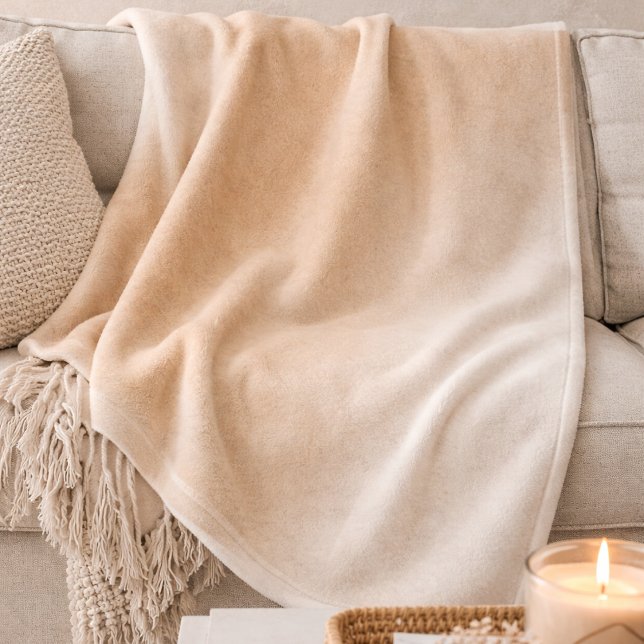 Sand Elfenbein Fade Fleece-Decke Fleecedecke (Faded desert tones blending into soft ivory edges.)