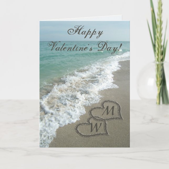 Sand-Herzen auf Strandpersonalisiertem Valentine Feiertagskarte (Vorderseite)