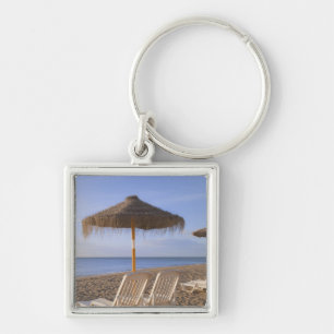 Sand-Strand-Stühle mit Regenschirm Schlüsselanhänger