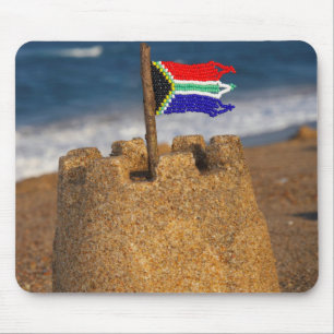 Sandburg mit südafrikanischer Flagge, Umhlanga Mousepad