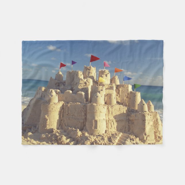 Sandcastle auf Strand Fleecedecke (Vorderseite (Horizontal))