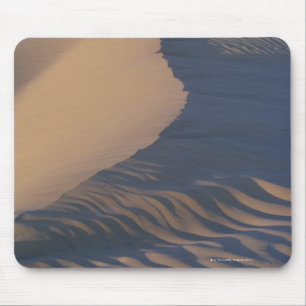 Sanddünen an den Süßhülsenbaum-Ebenen Mousepad