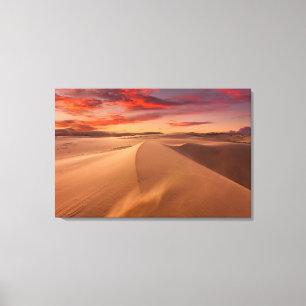 Sanddünen in der Wüste am Sonnenuntergang Leinwanddruck