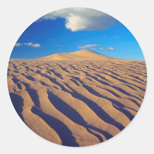 Sanddünen und Wolken Runder Aufkleber (Vorderseite)